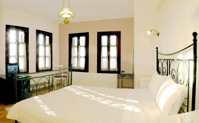 Фото отеля EROFILI HOTEL