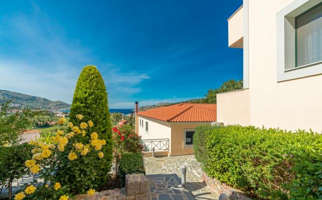 Фото отеля Ai Yannis Suites & Apartments