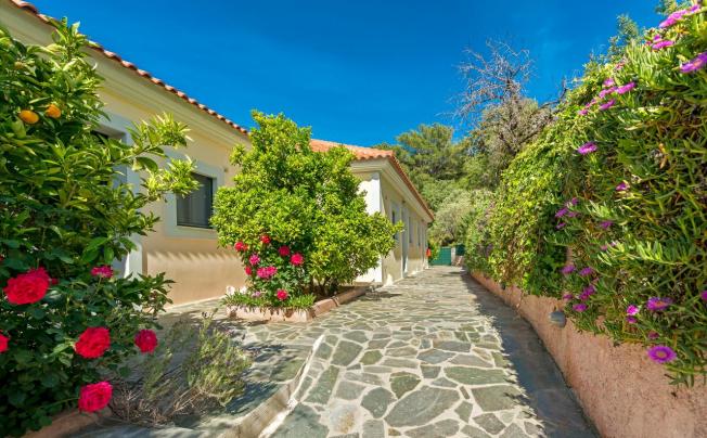 Фото отеля Ai Yannis Suites & Apartments
