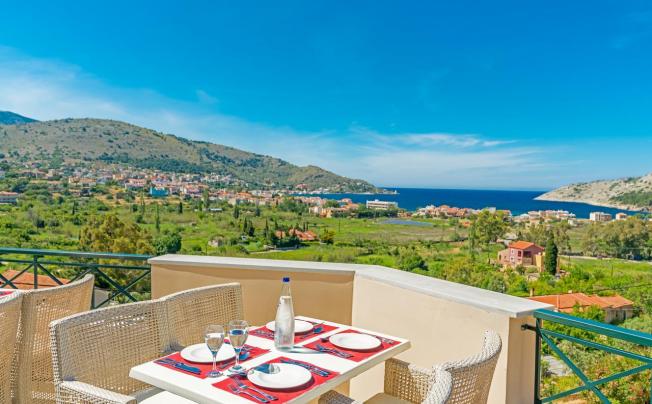 Фото отеля Ai Yannis Suites & Apartments
