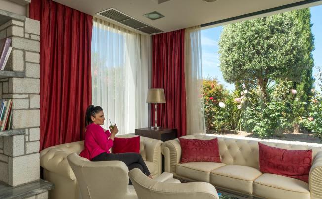 Фото отеля Ai Yannis Suites & Apartments