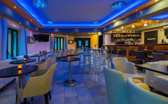 Фото отеля Ai Yannis Suites & Apartments