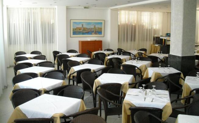 Фото отеля Thalia Hotel