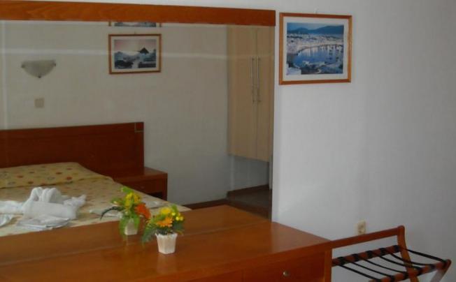 Фото отеля Thalia Hotel