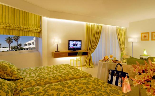 Фото отеля Kinetta Beach Resort & Spa