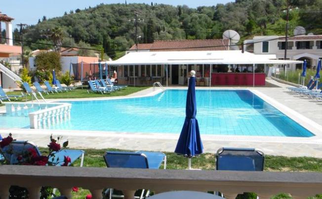 Фото отеля Katsaros Apartments