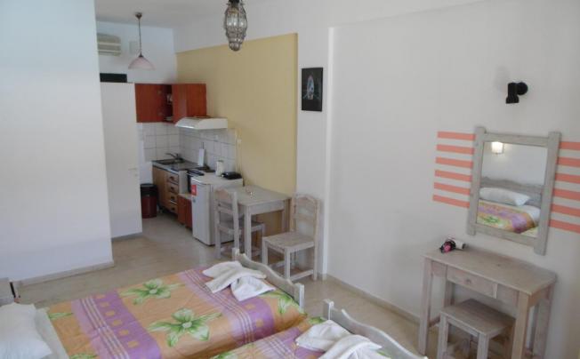 Фото отеля Katsaros Apartments
