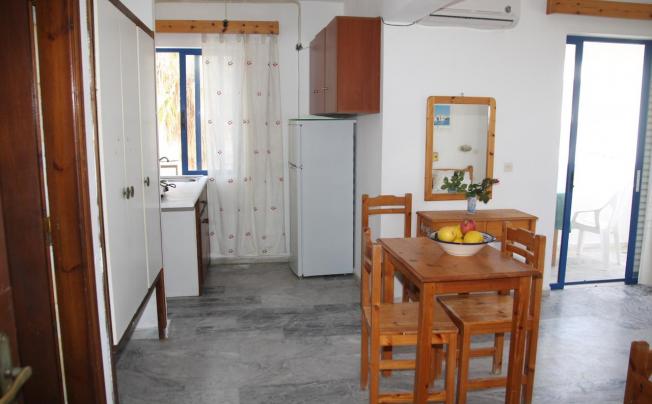 Фото отеля Kaloxenia Apartments & Studios