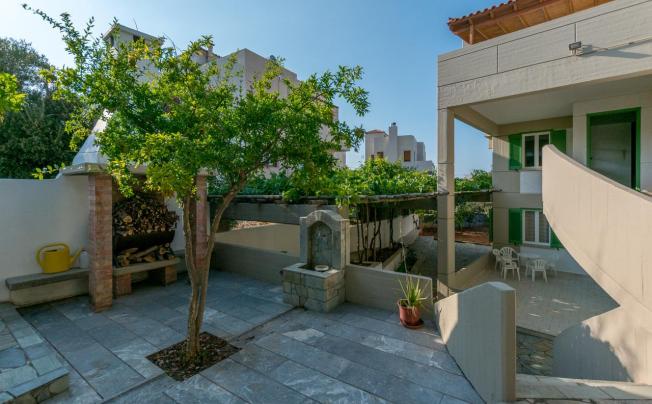 Фото отеля MITOS APARTMENTS