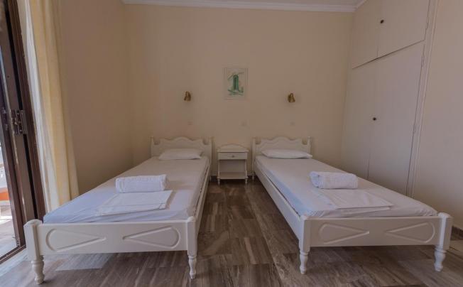 Фото отеля Seafront Apartments
