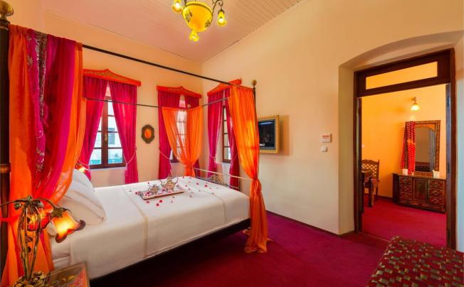 Фото отеля Nikos Takis Fashion Hotel