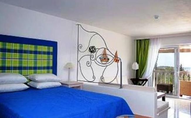 Фото отеля Belvedere Gerakas Luxury Suites