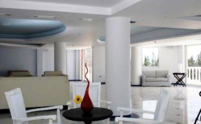Фото отеля Belvedere Gerakas Luxury Suites