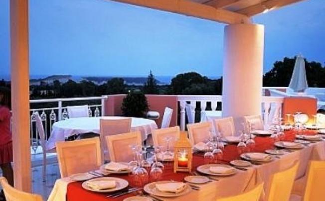 Фото отеля Belvedere Gerakas Luxury Suites