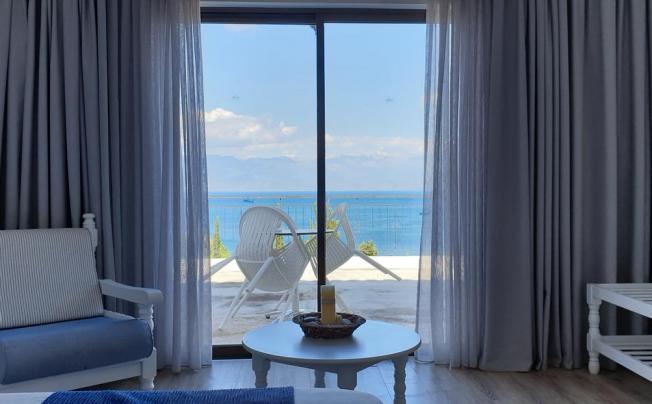 Фото отеля Sunrise Village Beach Hotel