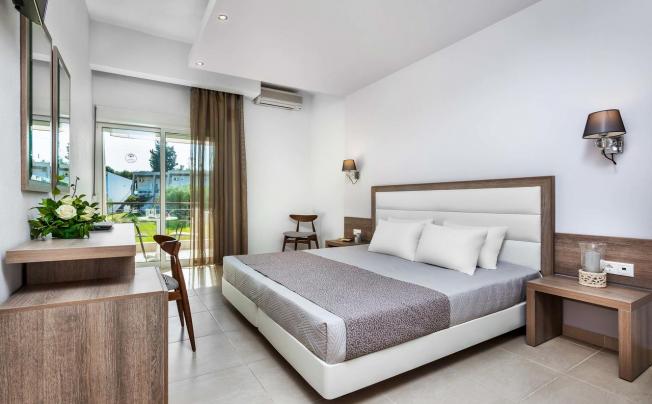 Фото отеля Iris Beach Hotel Siviri