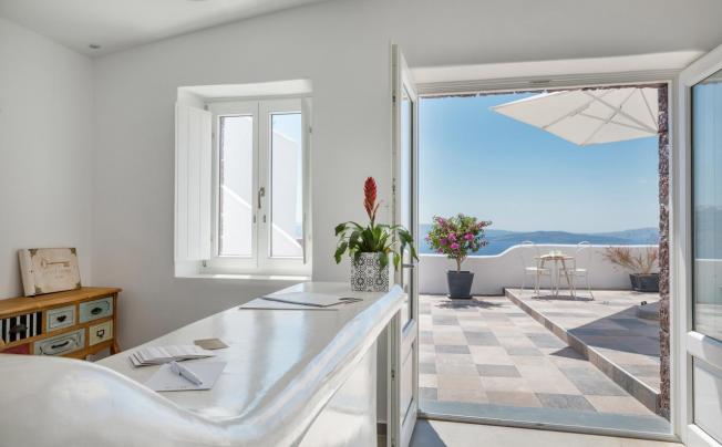 Фото отеля SECRET LEGEND SUITES