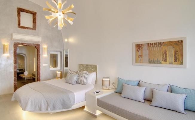 Фото отеля SECRET LEGEND SUITES