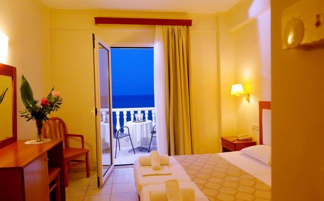 Фото отеля Ioni Hotel