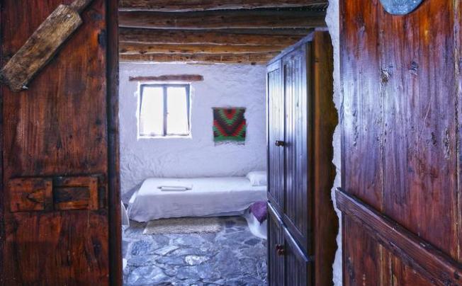 Фото отеля Aspros Potamos Aparthotel