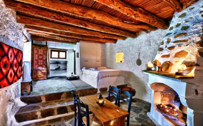 Фото отеля Aspros Potamos Aparthotel