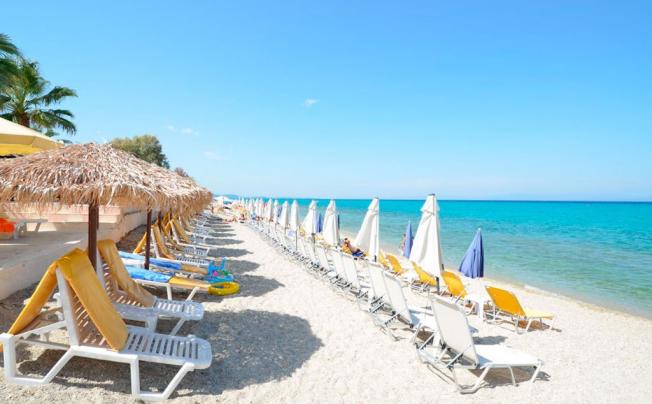 Фото отеля Sousouras Hotel & Bungalows