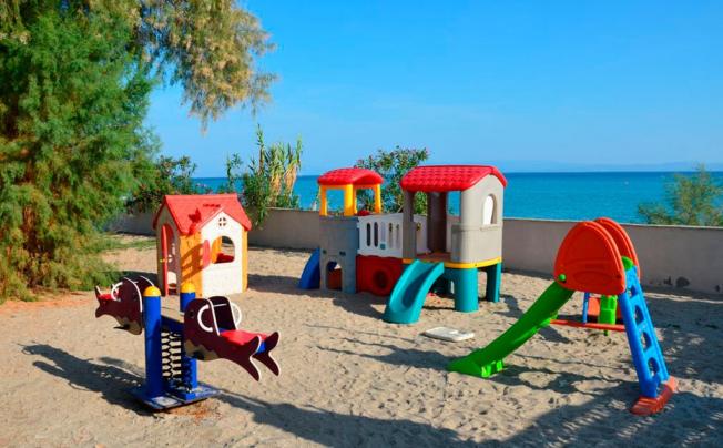 Фото отеля Sousouras Hotel & Bungalows