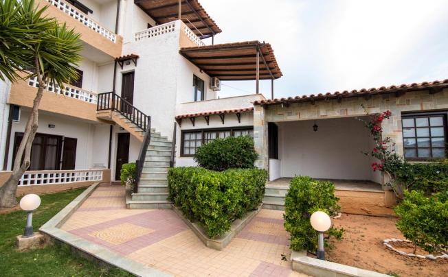 Фото отеля Irilena Apartments