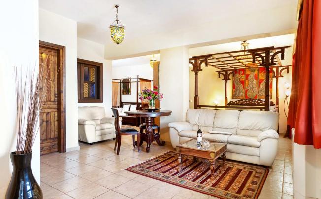 Фото отеля Akritas Ef Zin Villas & Suites