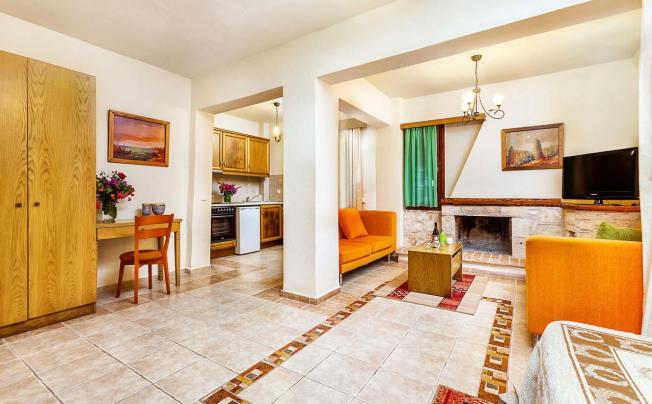 Фото отеля Akritas Ef Zin Villas & Suites
