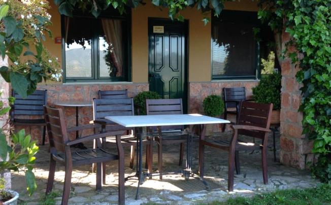 Фото отеля Aphrodite's Inn Hotel