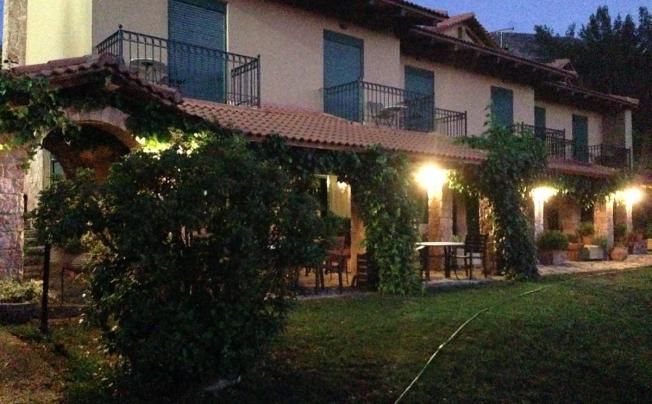 Фото отеля Aphrodite's Inn Hotel