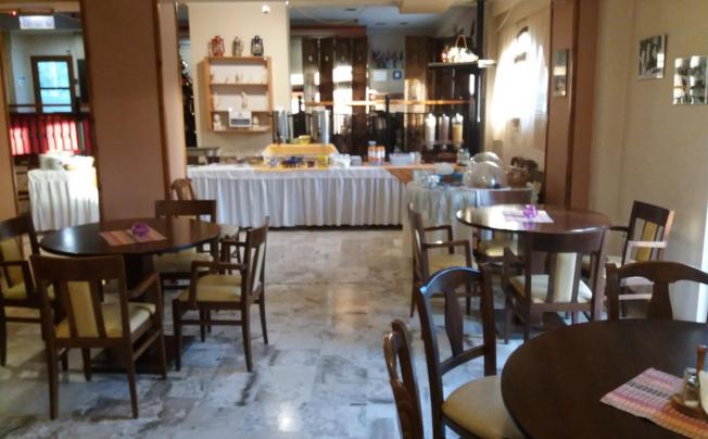 Фото отеля Zorbas Hotel