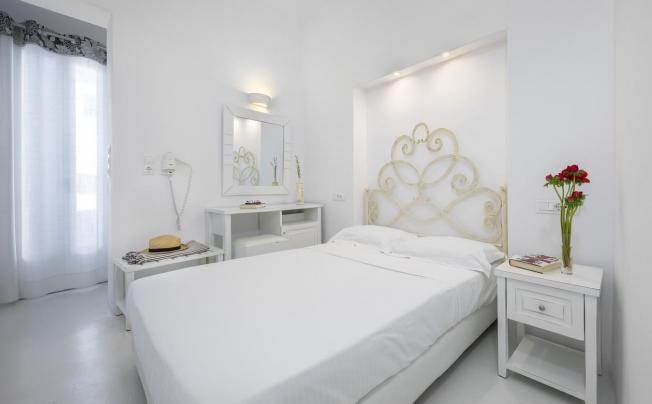 Фото отеля Carbonaki Hotel