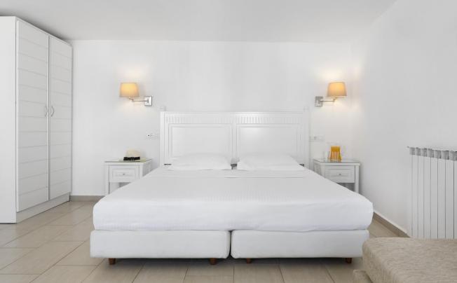 Фото отеля Carbonaki Hotel