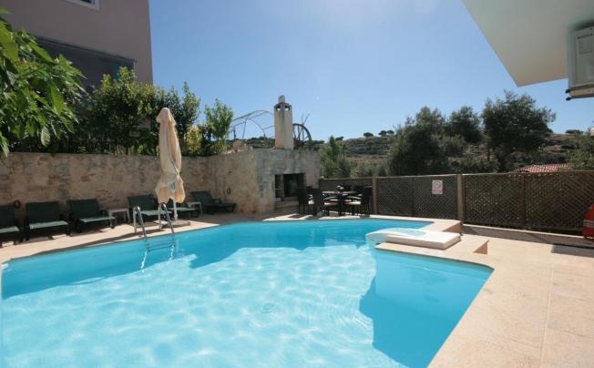Фото отеля Mikra Anogia Villas