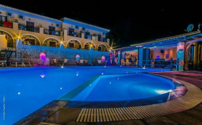 Фото отеля Birlis Apartments