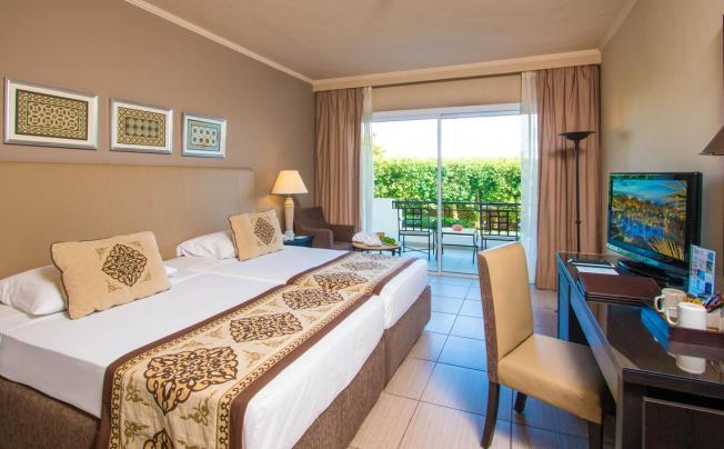Фото отеля Jaz Fanara Resort & Residence