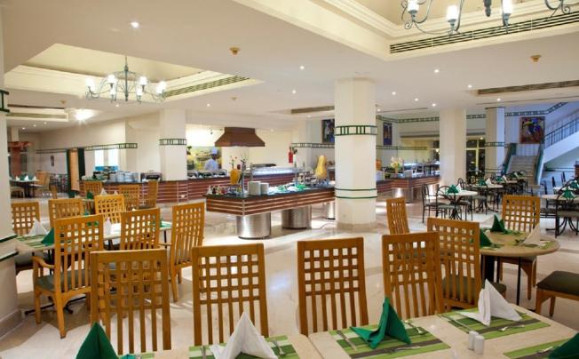 Фото отеля Coral Beach Resort Montazah