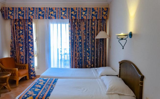 Фото отеля Coral Beach Resort Montazah