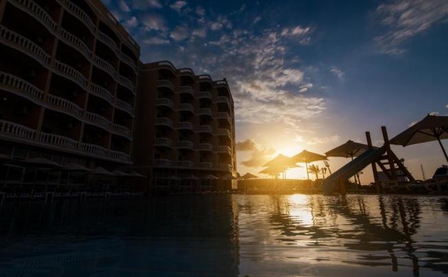 Фото отеля tolip Family Club Borg El Arab