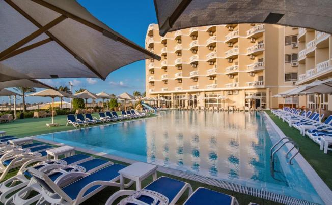 Фото отеля tolip Family Club Borg El Arab