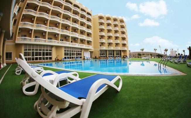 Фото отеля tolip Family Club Borg El Arab
