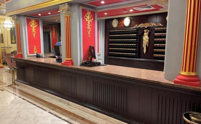 Фото отеля COSMOPOLITAN PLAZA INN