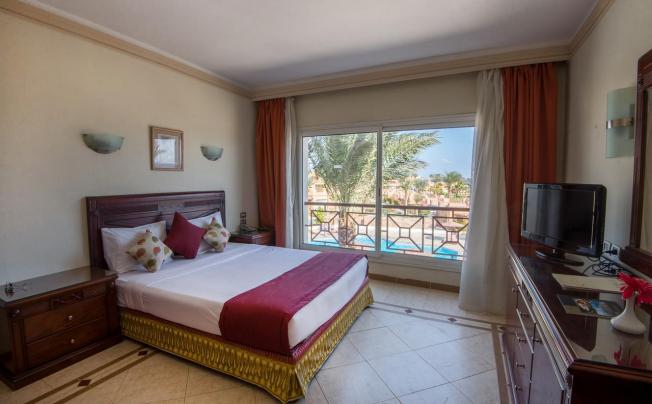 Фото отеля Imperial Shams Abu Soma Resort