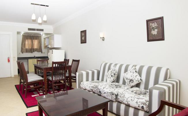Фото отеля Pyramisa Sunset Pearl Golf & Beach Apartment