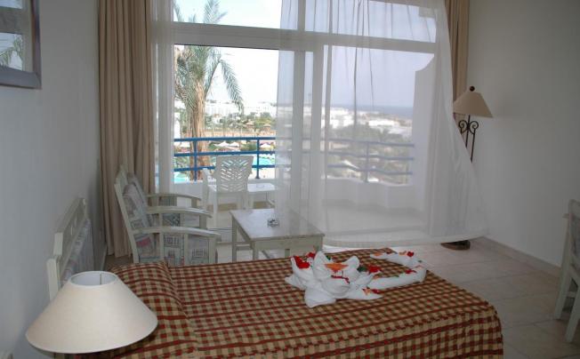 Фото отеля Queen Sharm Resort View & Beach