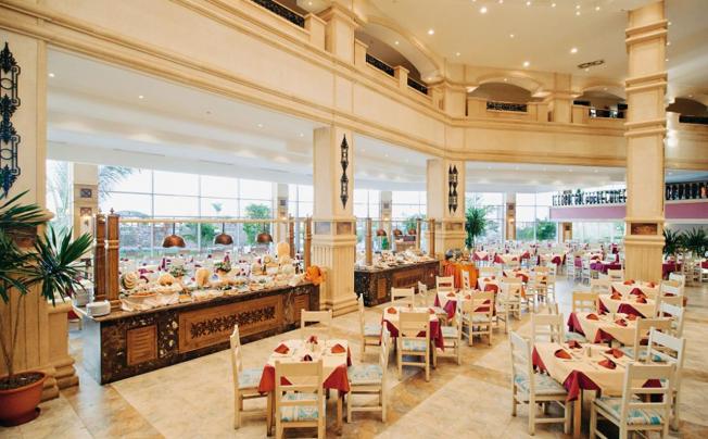 Фото отеля Queen Sharm Resort View & Beach