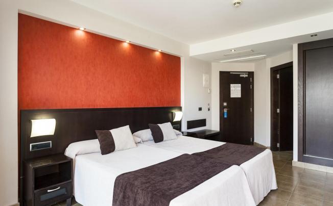 Фото отеля Sandos Monaco Beach Hotel & Spa