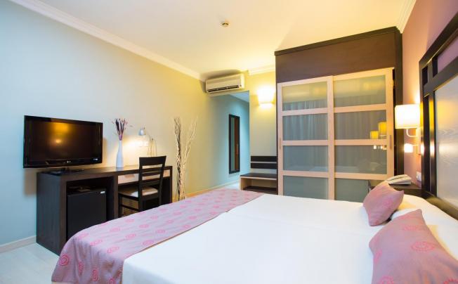 Фото отеля Colon Rambla Hotel